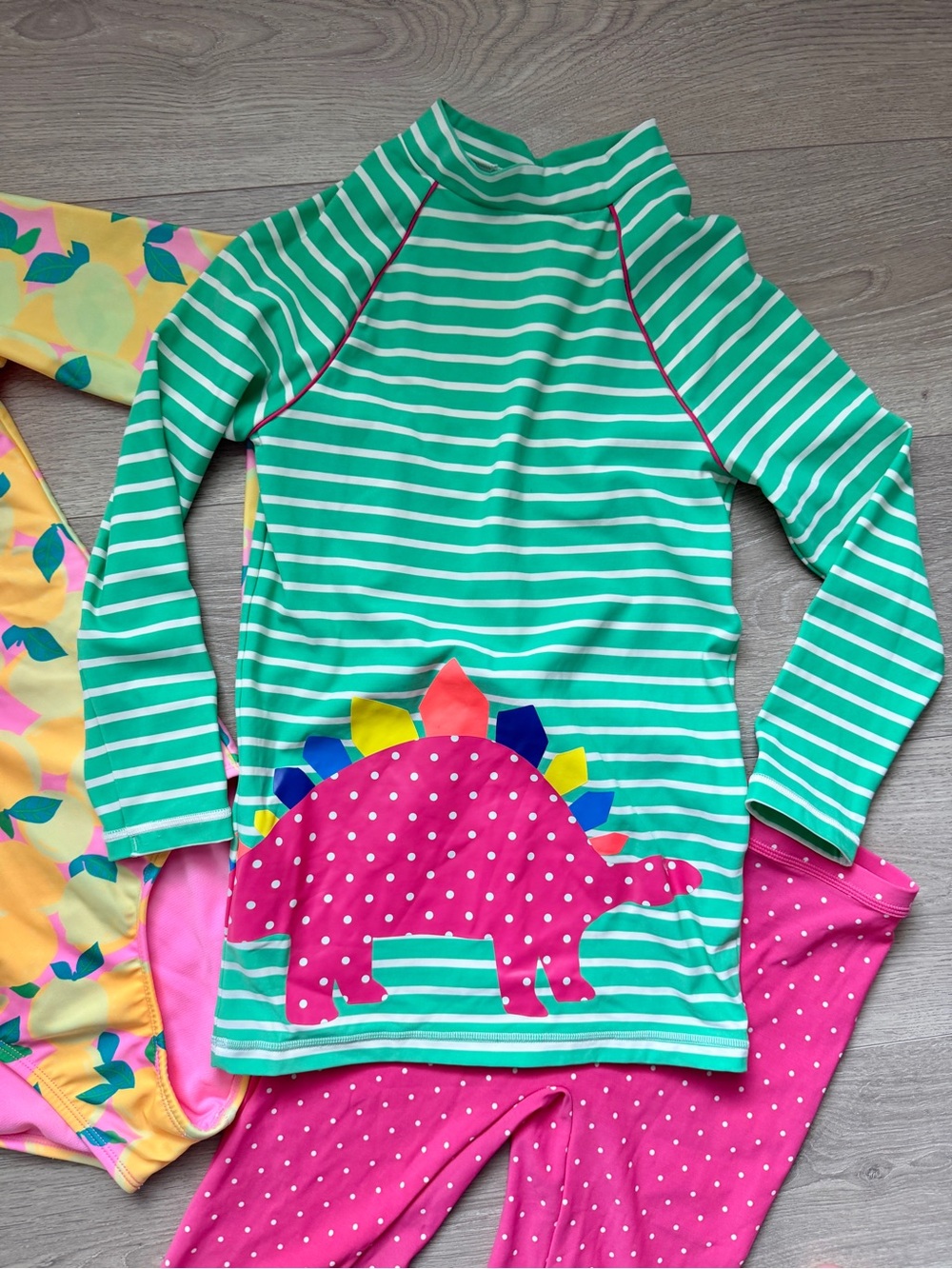 Mini Boden Rashguard Set - Picture 3 of 7